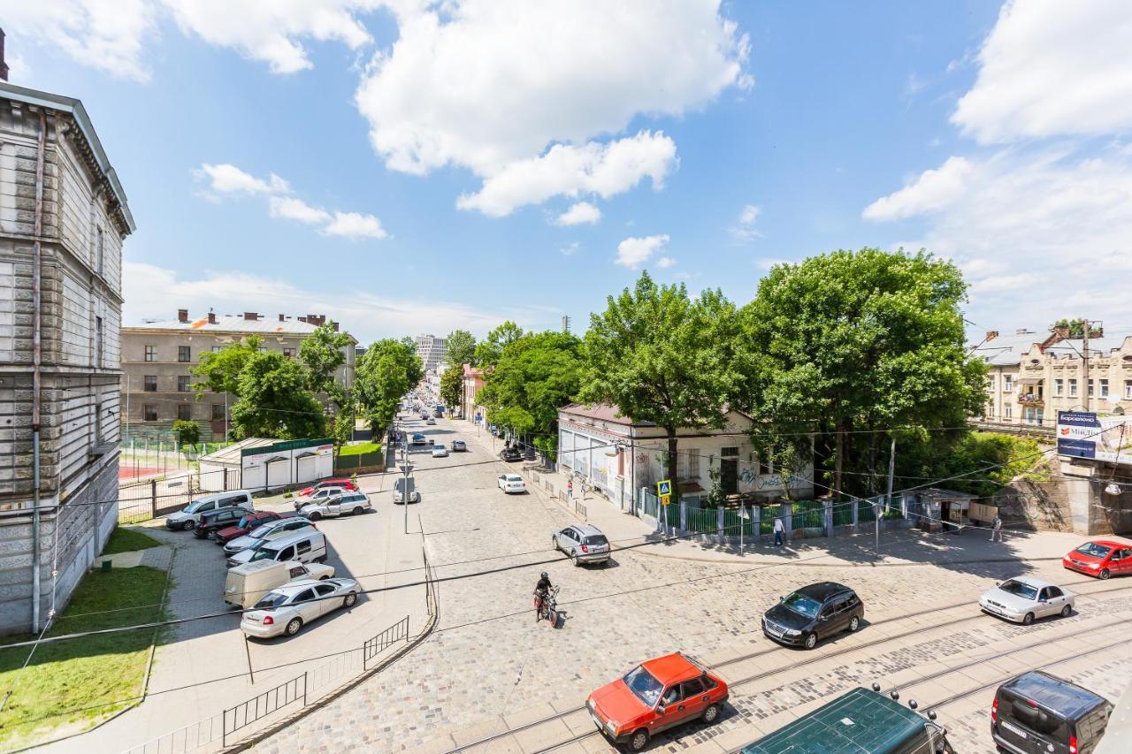 Сучасна Квартира По Вул Дарії Гусяк 9 Біля Краківського Liov Exterior foto